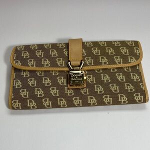 Dooney & Bourke Vintage Tan and Cream Monogram Clutch
